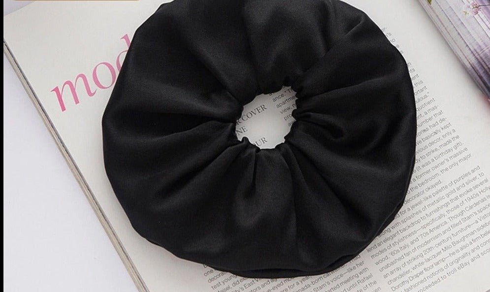 Jumbo Silk Scrunchie