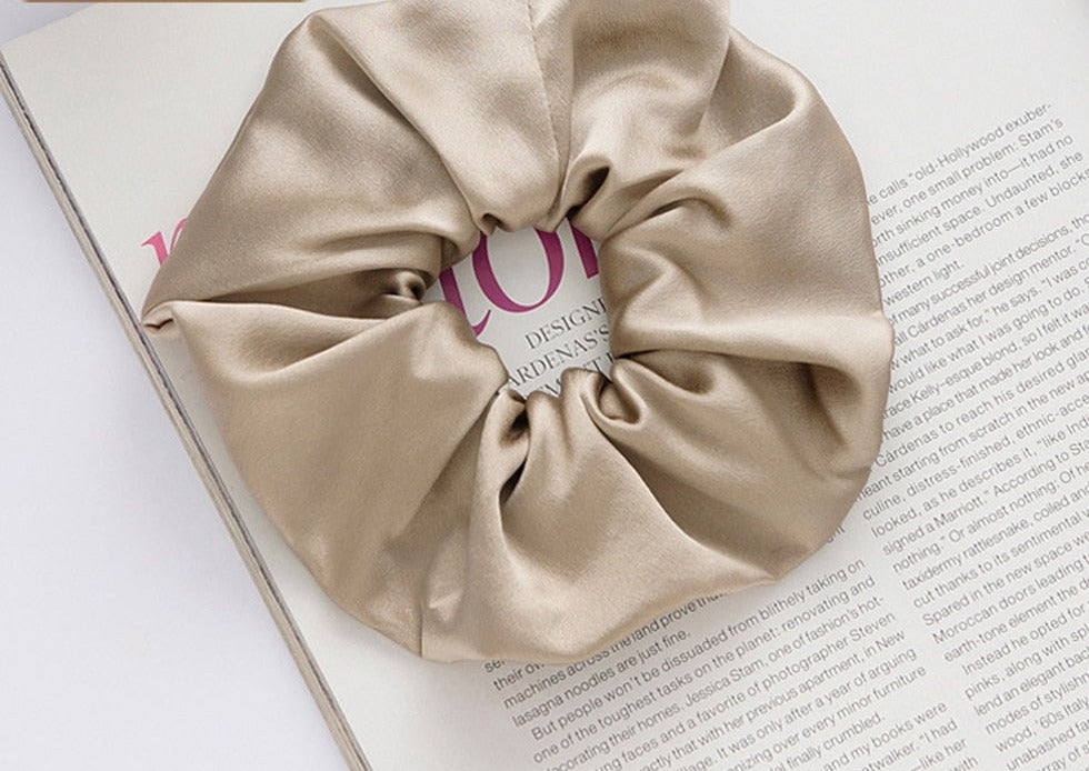 Jumbo Silk Scrunchie